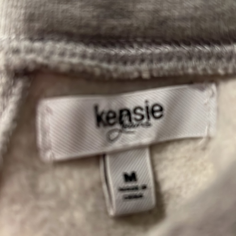 Kensie Sweatshirt Open Back tie and button size medium - Picture 9 of 11